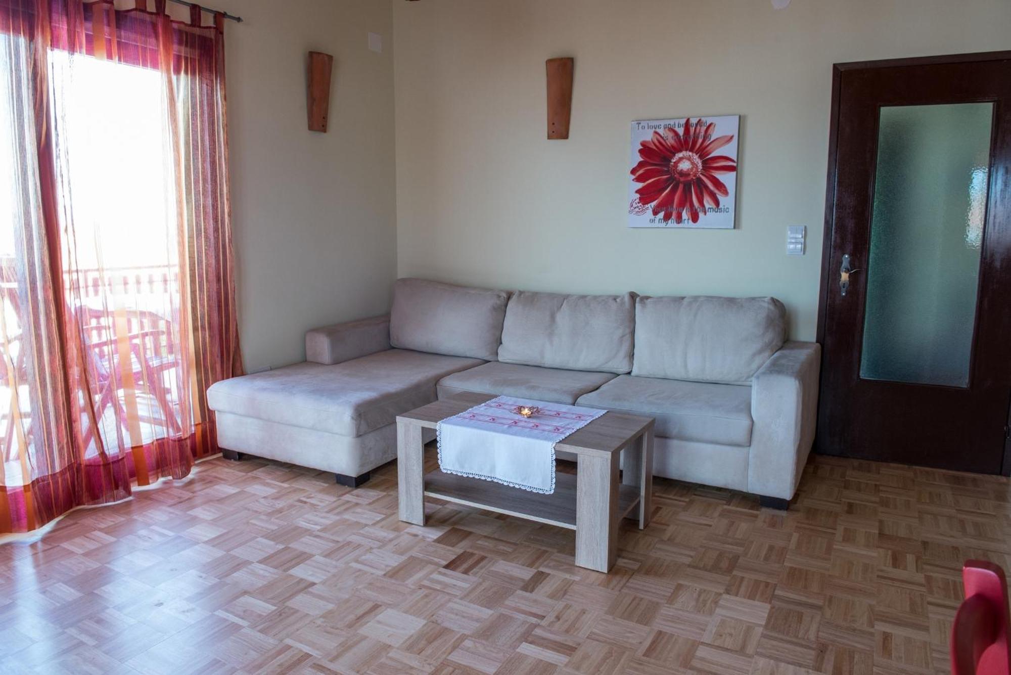 Apartments Faro & Mondo Криквеница Стая снимка